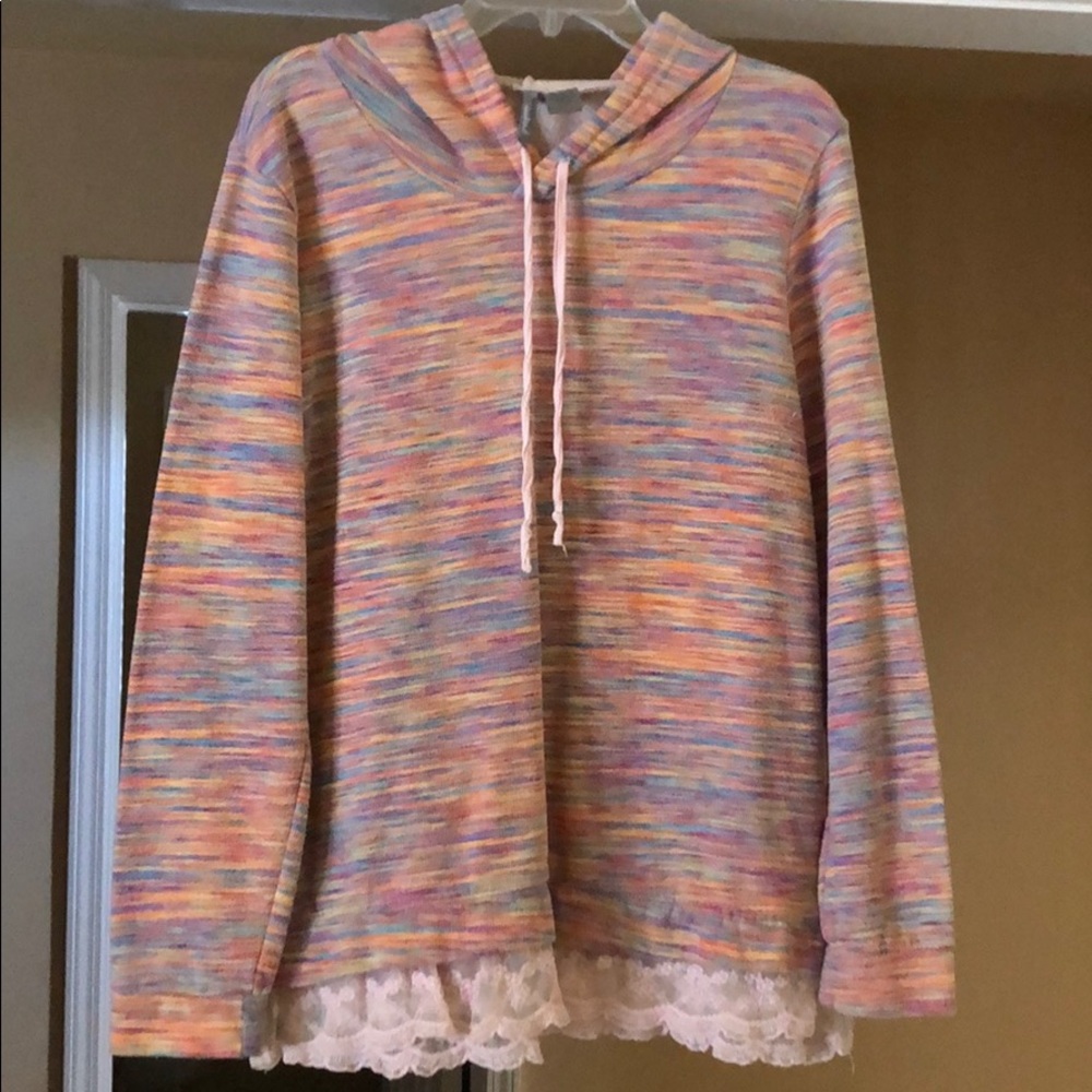 ⭐️5/$25 New directions hoodie sweater
